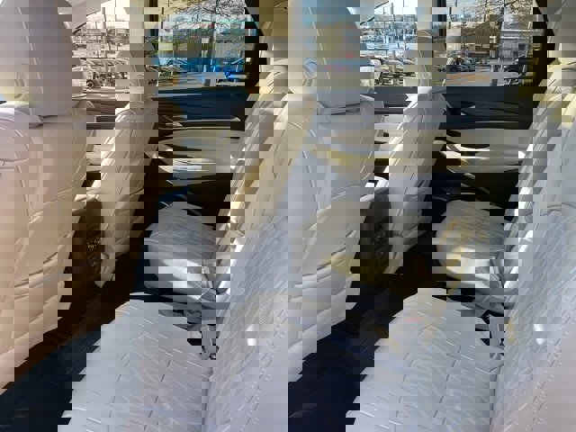 Used 2022 Buick Enclave Avenir image 10