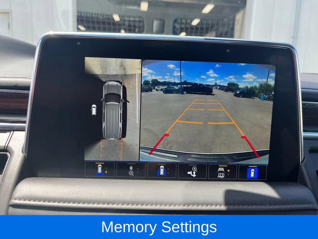 Used 2024 Chevrolet Suburban High Country AWD/4WD image 26