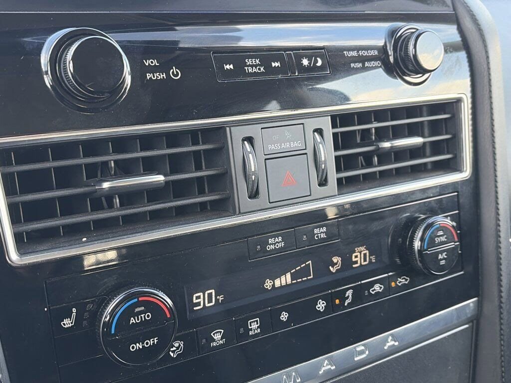 Used 2024 Nissan Armada SV image 17