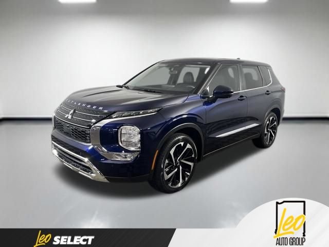 Used 2024 Mitsubishi Outlander SE