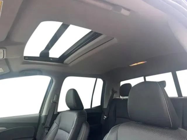 Used 2023 Honda Ridgeline RTL-E image 11
