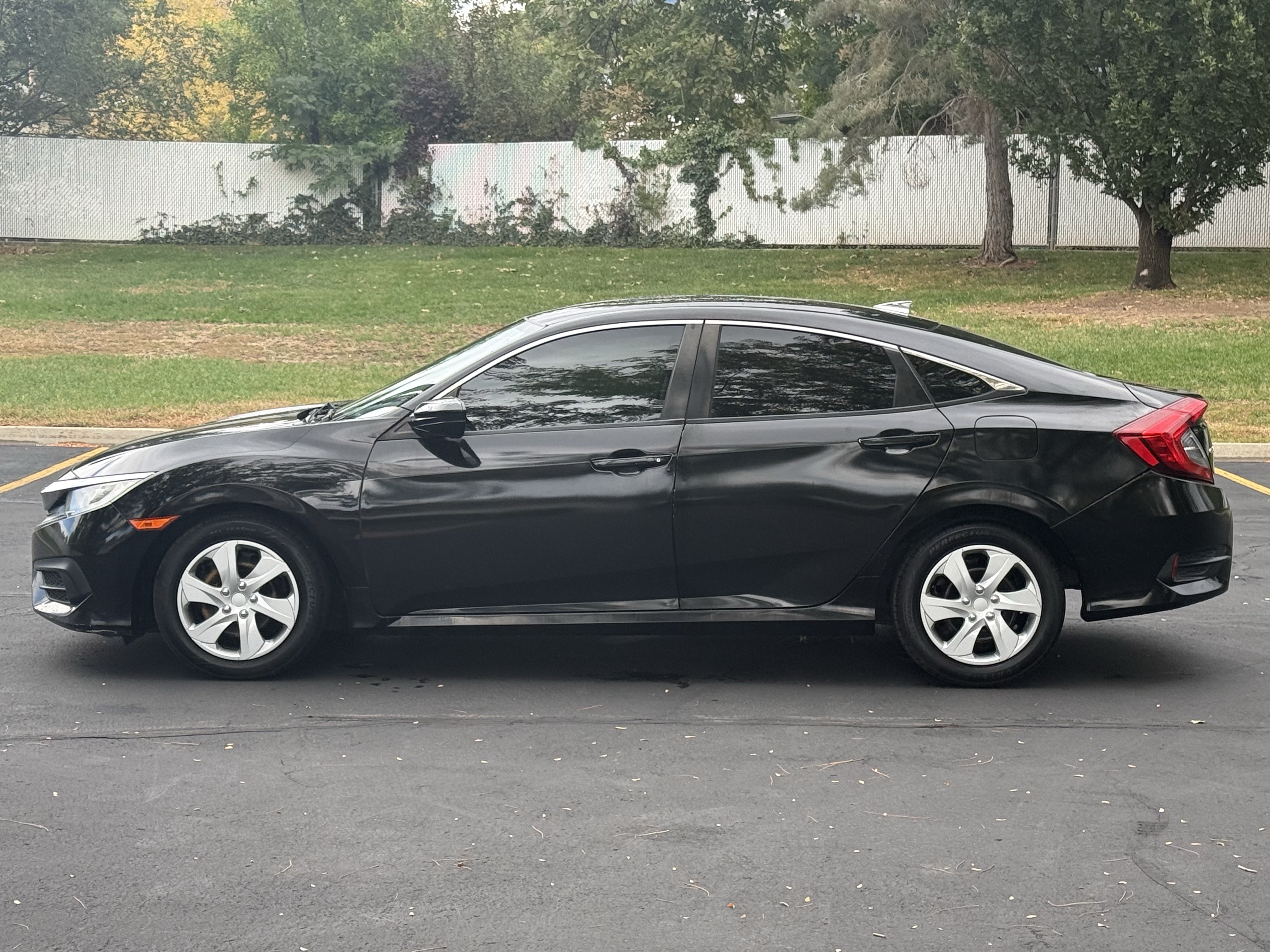 Used 2018 Honda Civic LX image 7