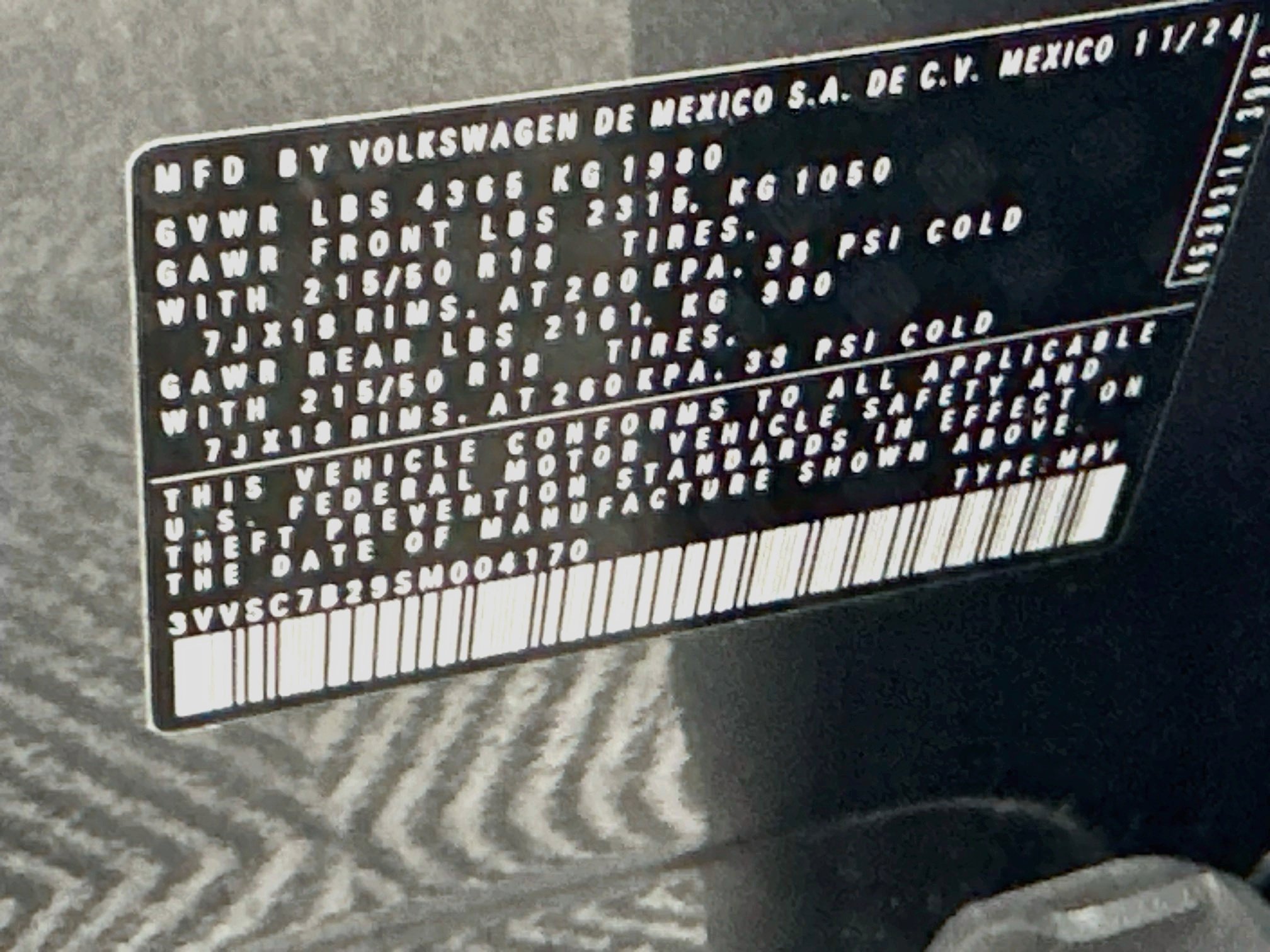 Used 2025 Volkswagen Taos SE FWD image 12