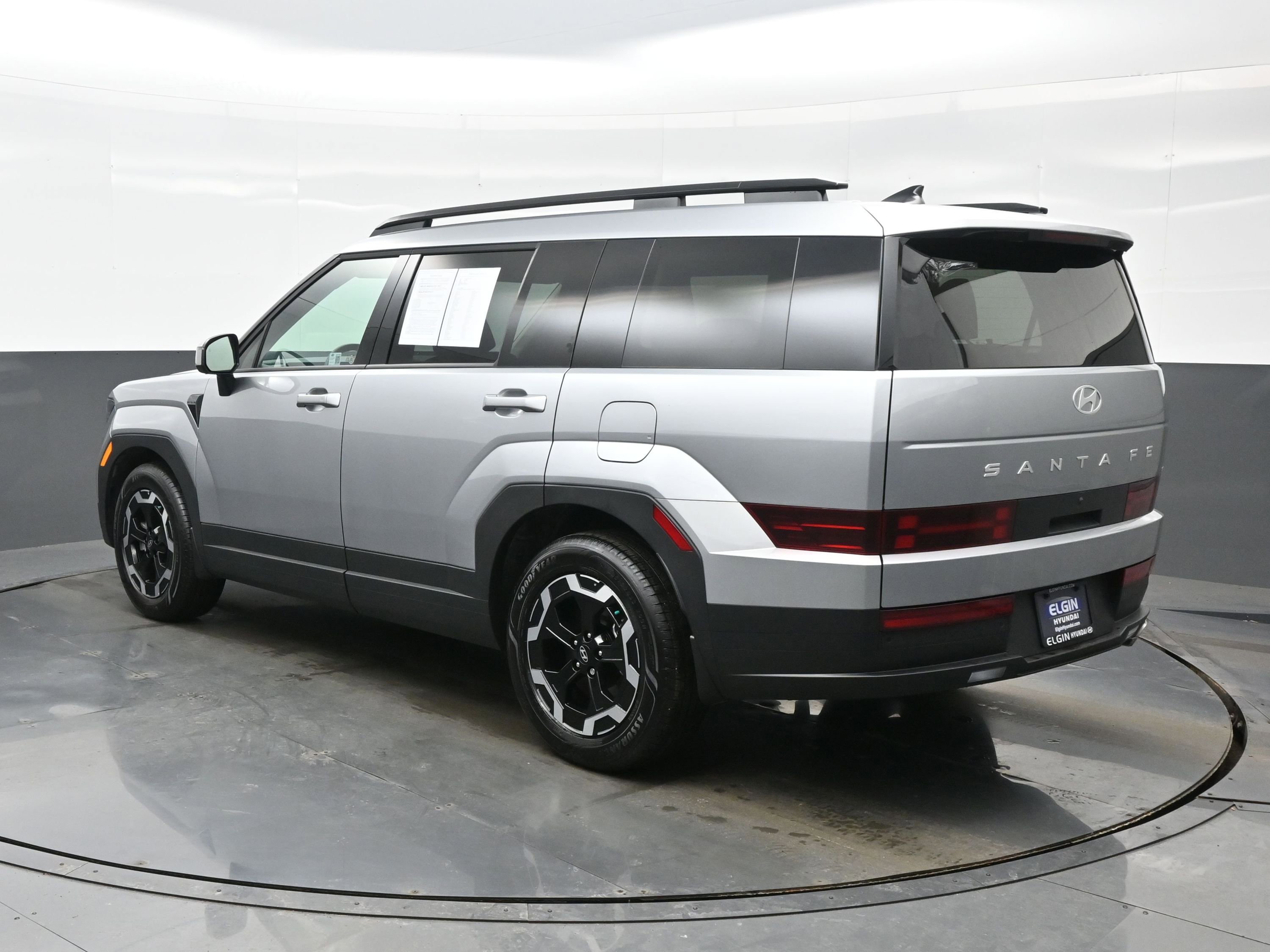 Certified 2026 Hyundai Santa Fe SEL image 4