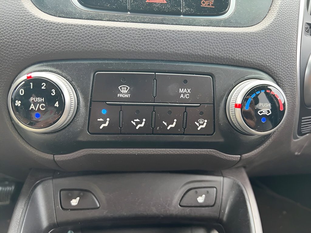 Used 2011 Hyundai Tucson GLS AWD/4WD image 25