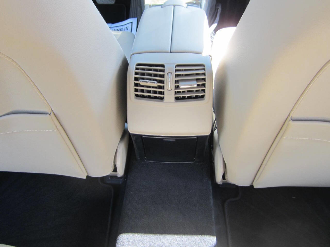 Used 2010 Mercedes-Benz E 350 E 350 Sport 4dr Sedan image 16