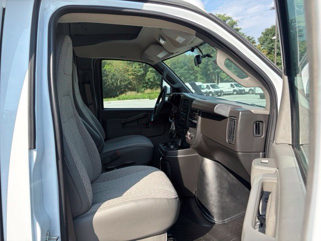 New 2026 Chevrolet Express 3500 w/ Power Convenience Package RWD image 26
