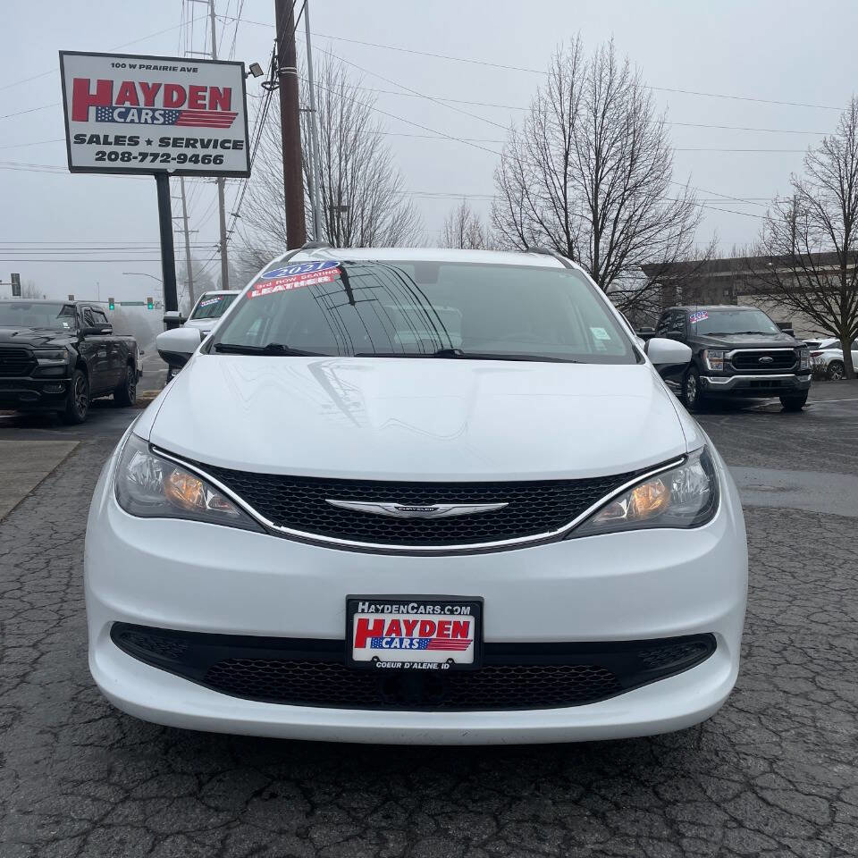 Used 2021 Chrysler Voyager Lxi image 8