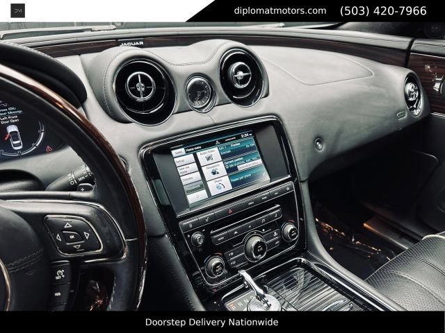 Used 2015 Jaguar XJ L Portfolio AWD/4WD image 37