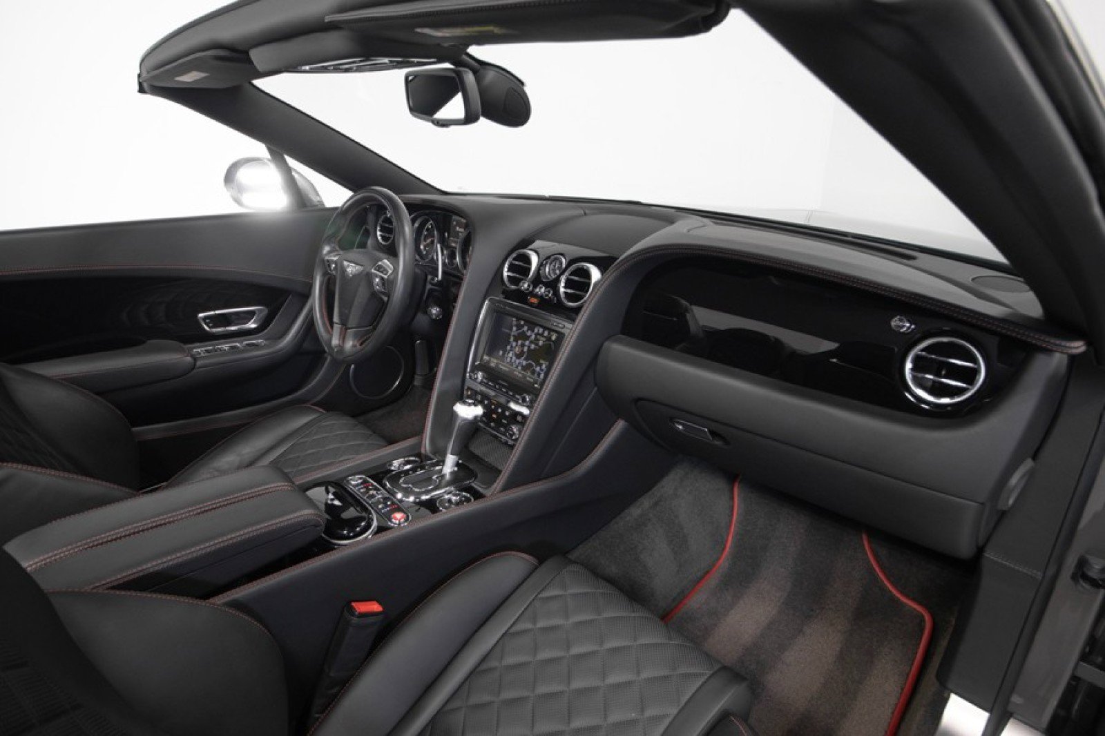 Used 2018 Bentley Continental GT image 45