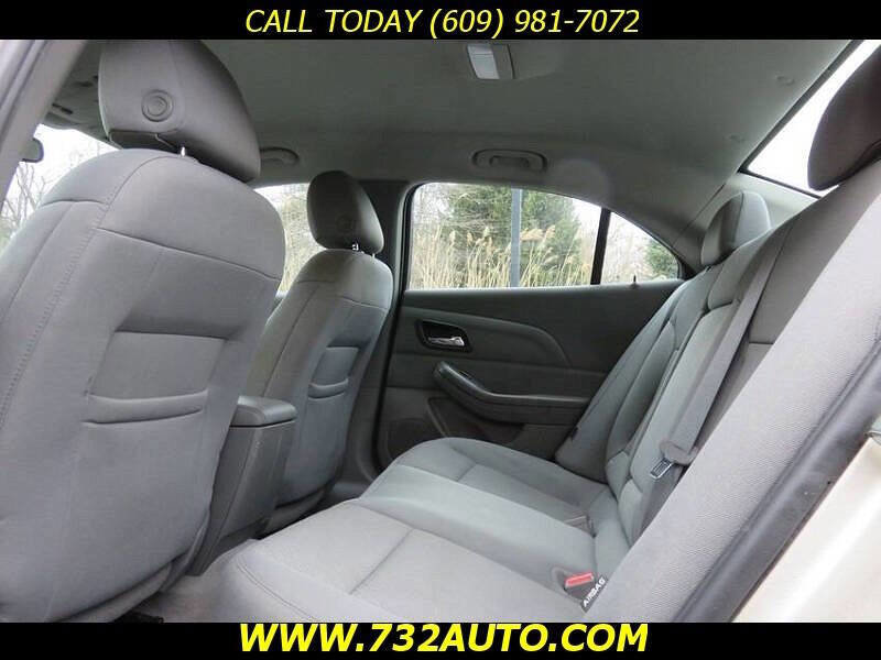 Used 2015 Chevrolet Malibu LS FWD image 9