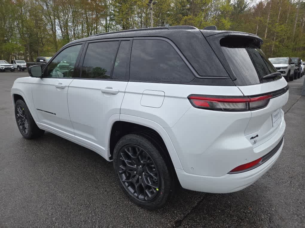 New 2026 Jeep Grand Cherokee Summit AWD/4WD image 6