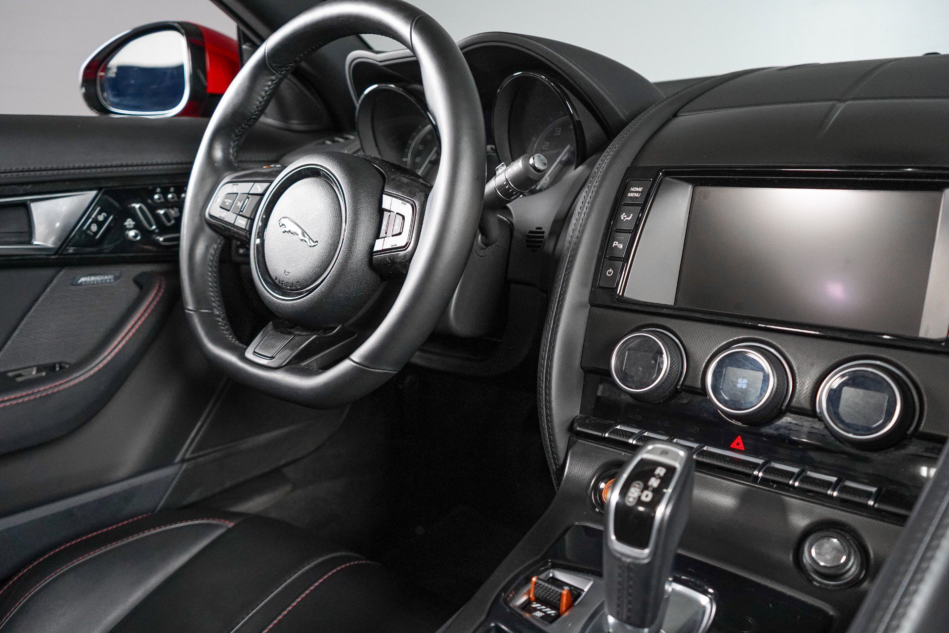 Used 2014 Jaguar F-TYPE S RWD image 60