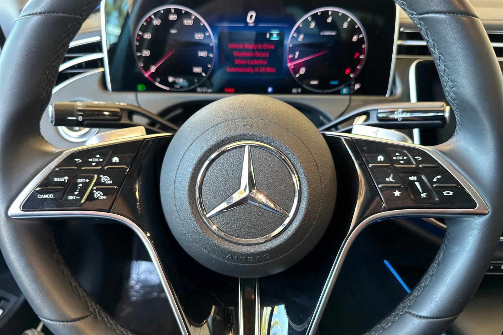 Used 2025 Mercedes-Benz E 350 Sedan image 24