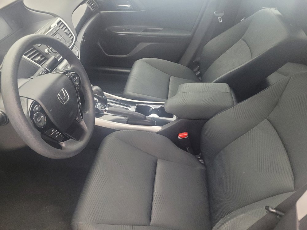 Used 2016 Honda Accord LX image 17