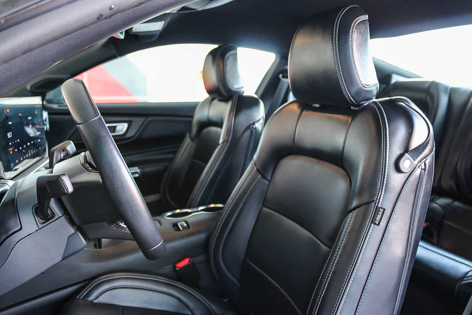 Used 2025 Ford Mustang Premium RWD image 17