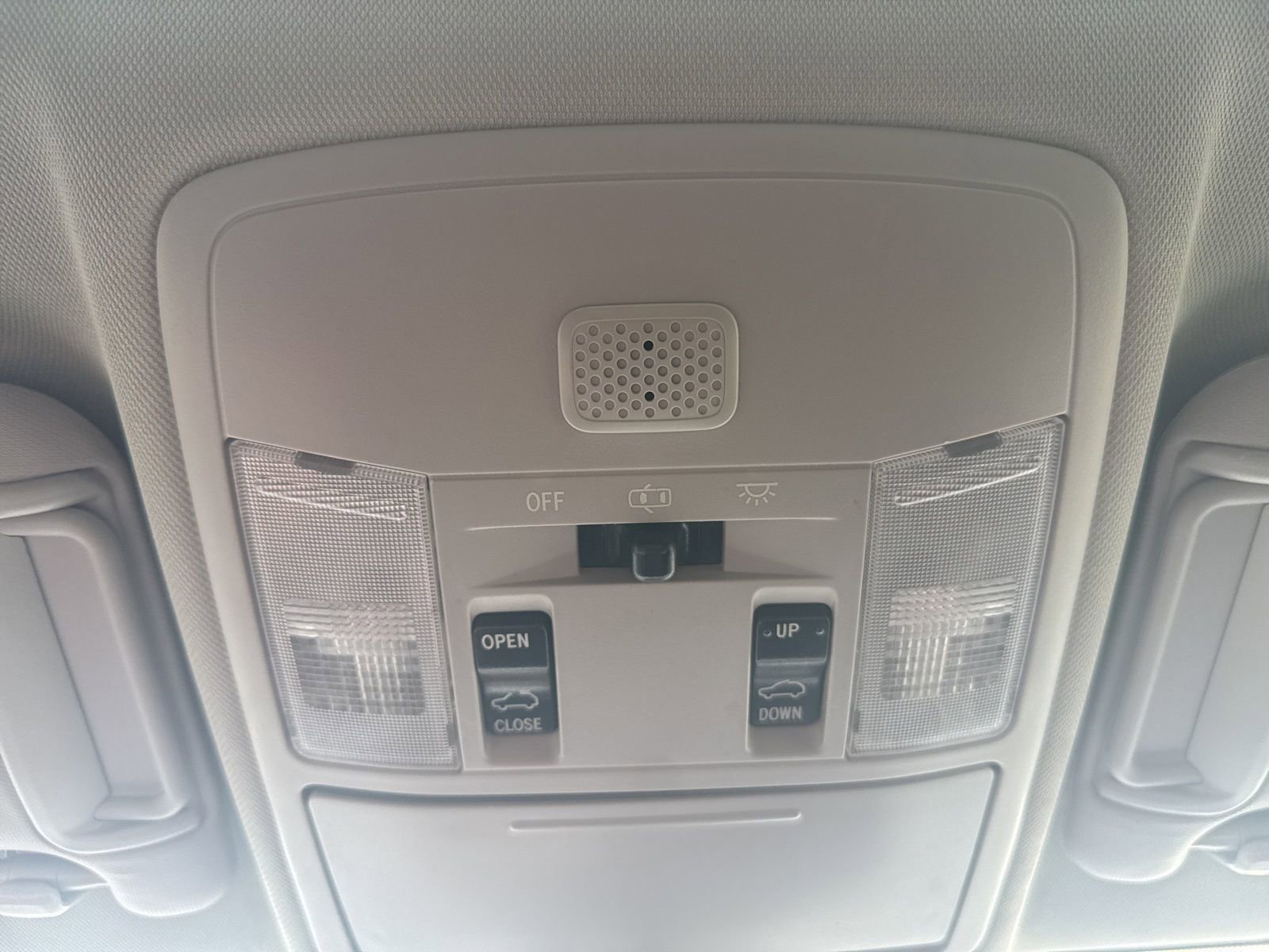 Used 2018 Toyota RAV4 XLE FWD image 20