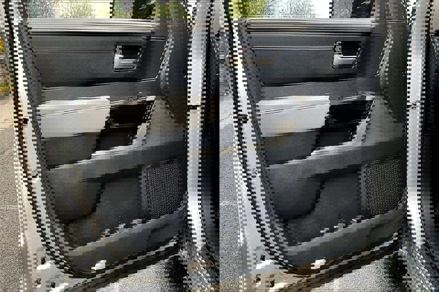 Used 2025 Toyota Tundra Limited image 22