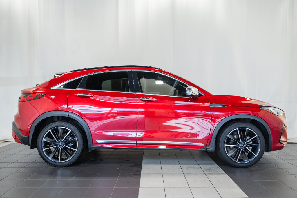 Used 2023 INFINITI QX55 Sensory w/ Lighting Package AWD/4WD image 3