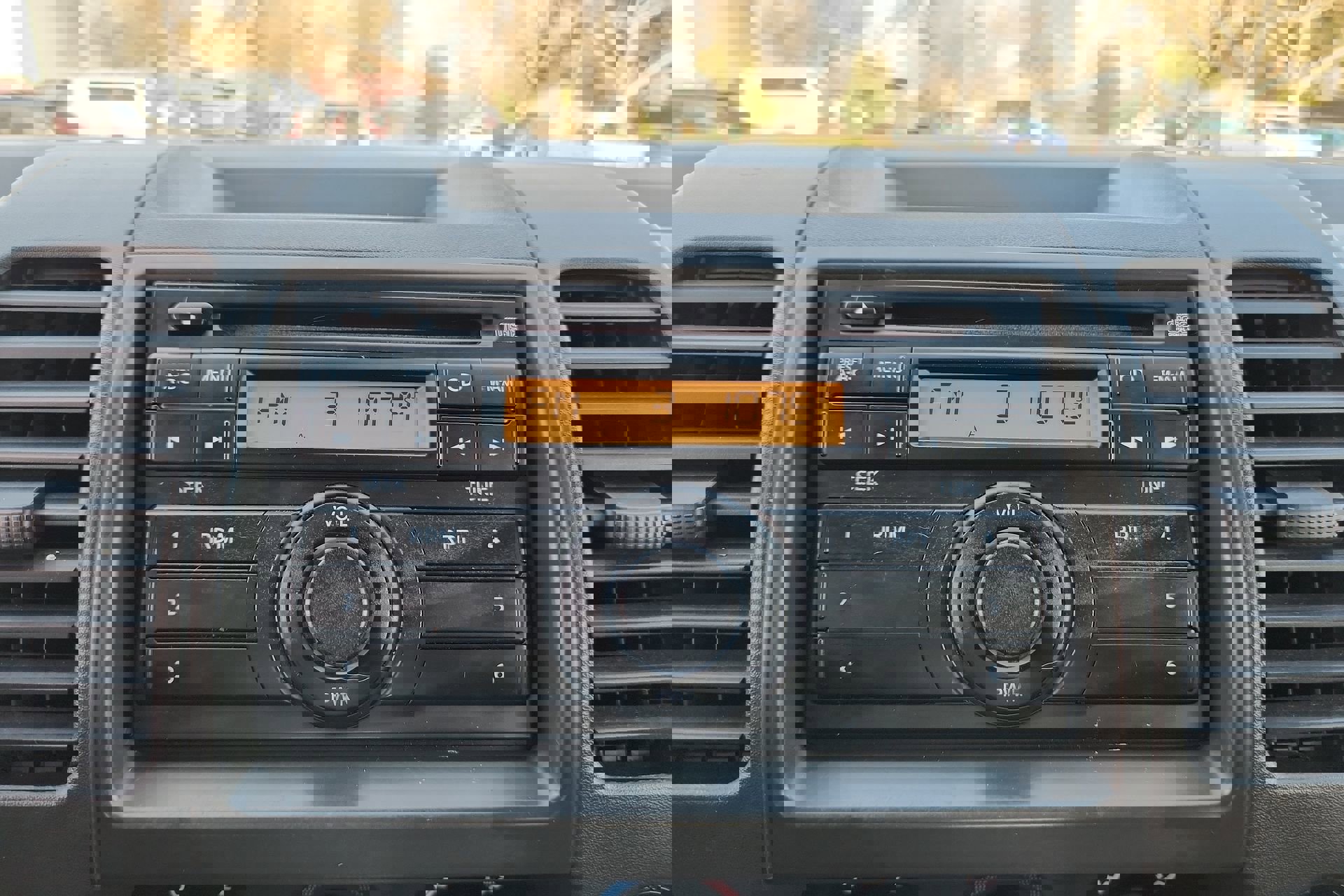 Used 2013 Nissan Xterra X image 12