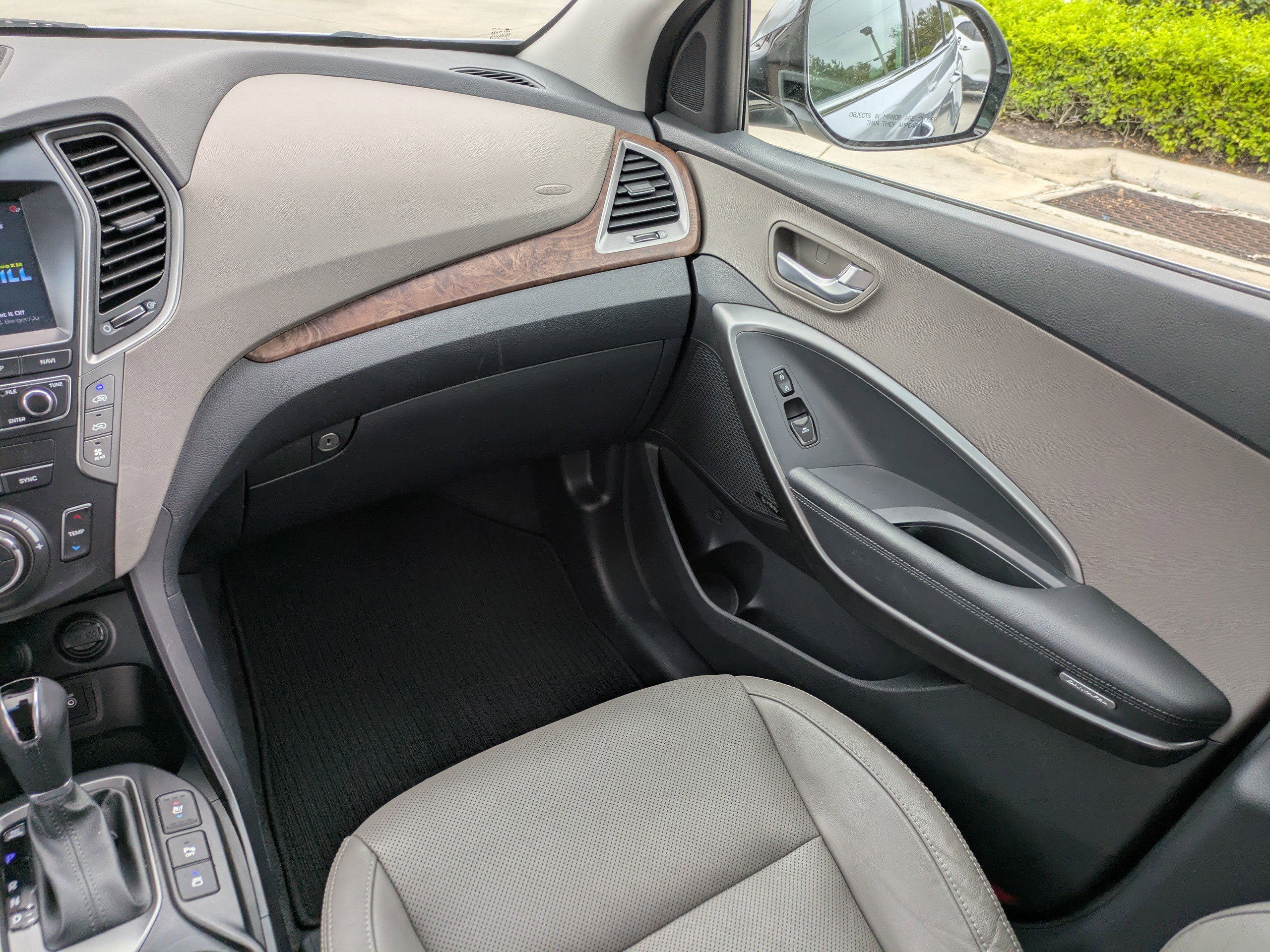 Used 2019 Hyundai Santa Fe XL image 13