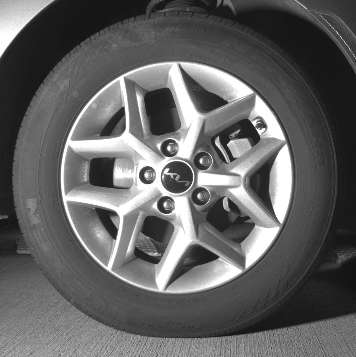 Used 2025 Kia Soul LX w/ LX Technology Package FWD image 13