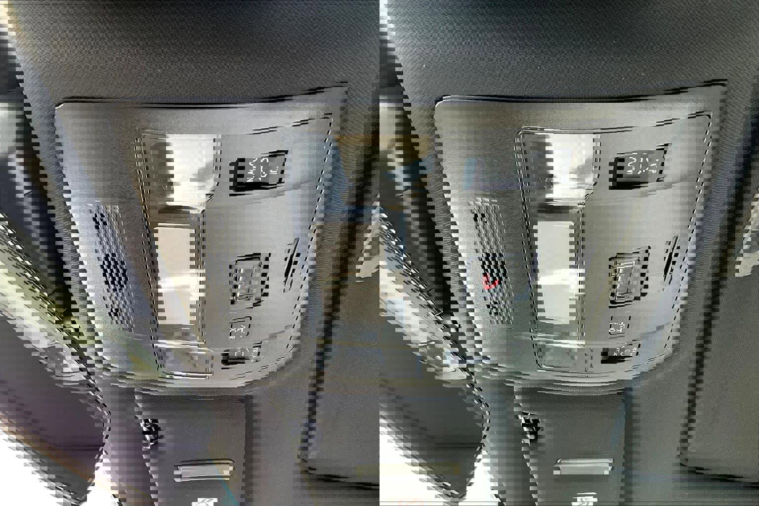 Used 2021 Lexus IS 350 F Sport w/ Navigation Package image 32