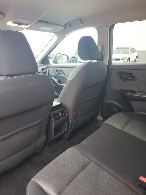 Used 2021 Nissan Rogue S image 12