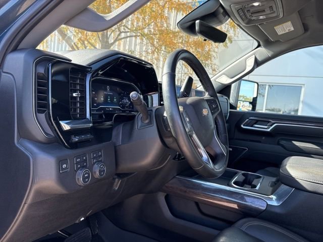 Certified 2025 Chevrolet Silverado 2500 LTZ w/ LTZ Premium Package image 10