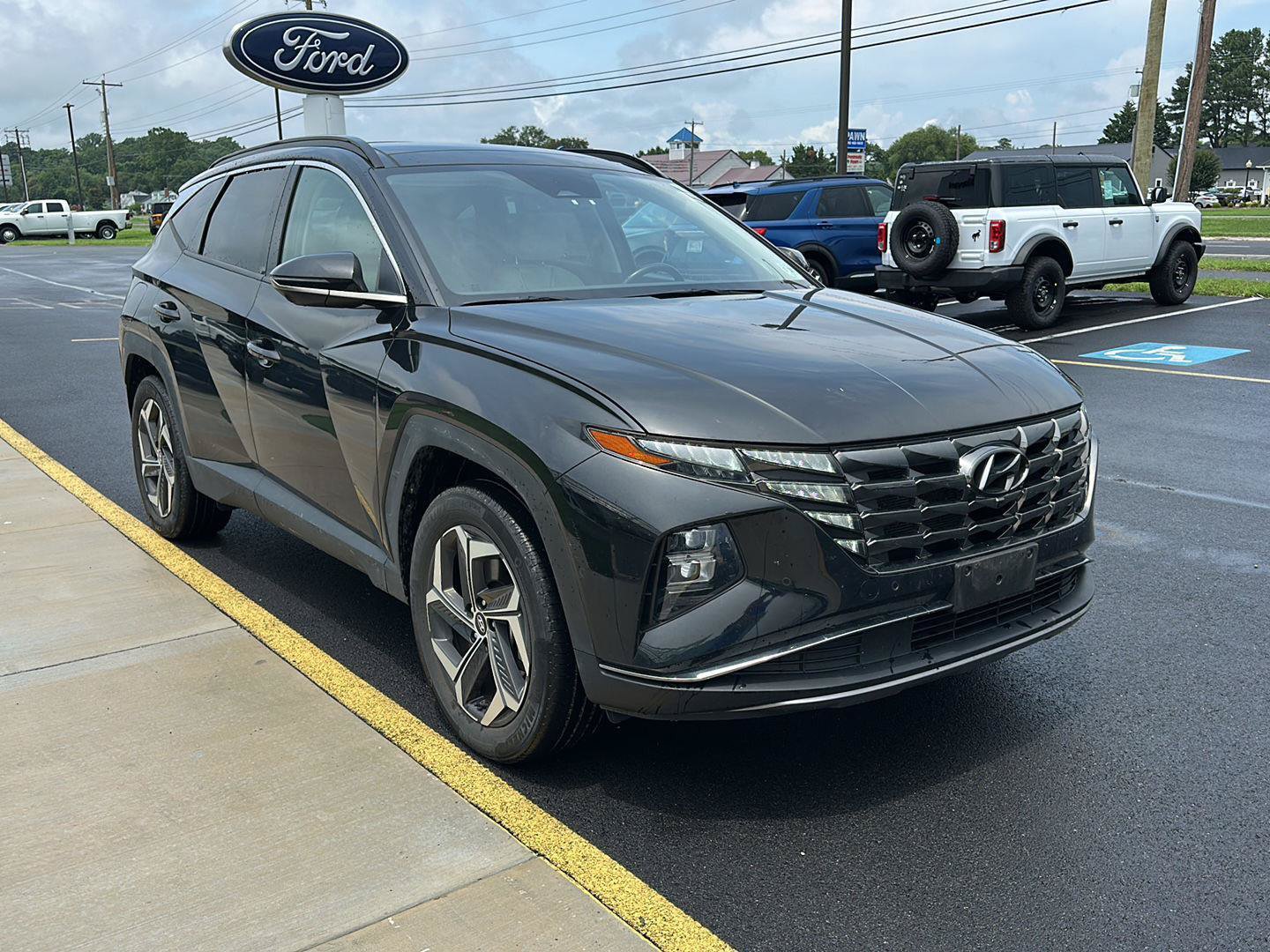 Used 2023 Hyundai Tucson Limited AWD/4WD image 3