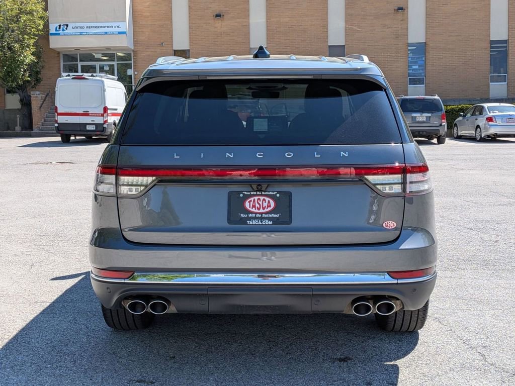 Used 2025 Lincoln Aviator Reserve w/ Illumination Package AWD/4WD image 4