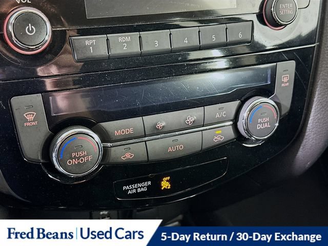 Used 2014 Nissan Rogue SV AWD/4WD image 21