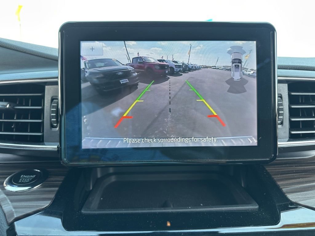 Used 2024 Ford Explorer Limited image 44