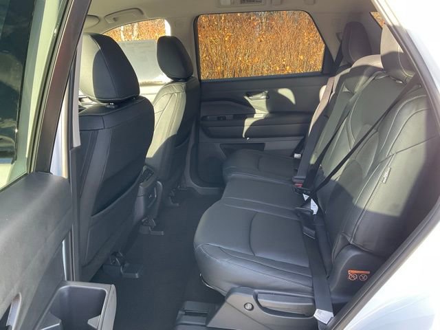 New 2025 Nissan Pathfinder SV AWD/4WD image 15