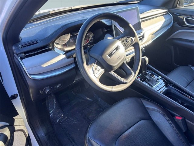 Certified 2023 Jeep Compass Limited image 9