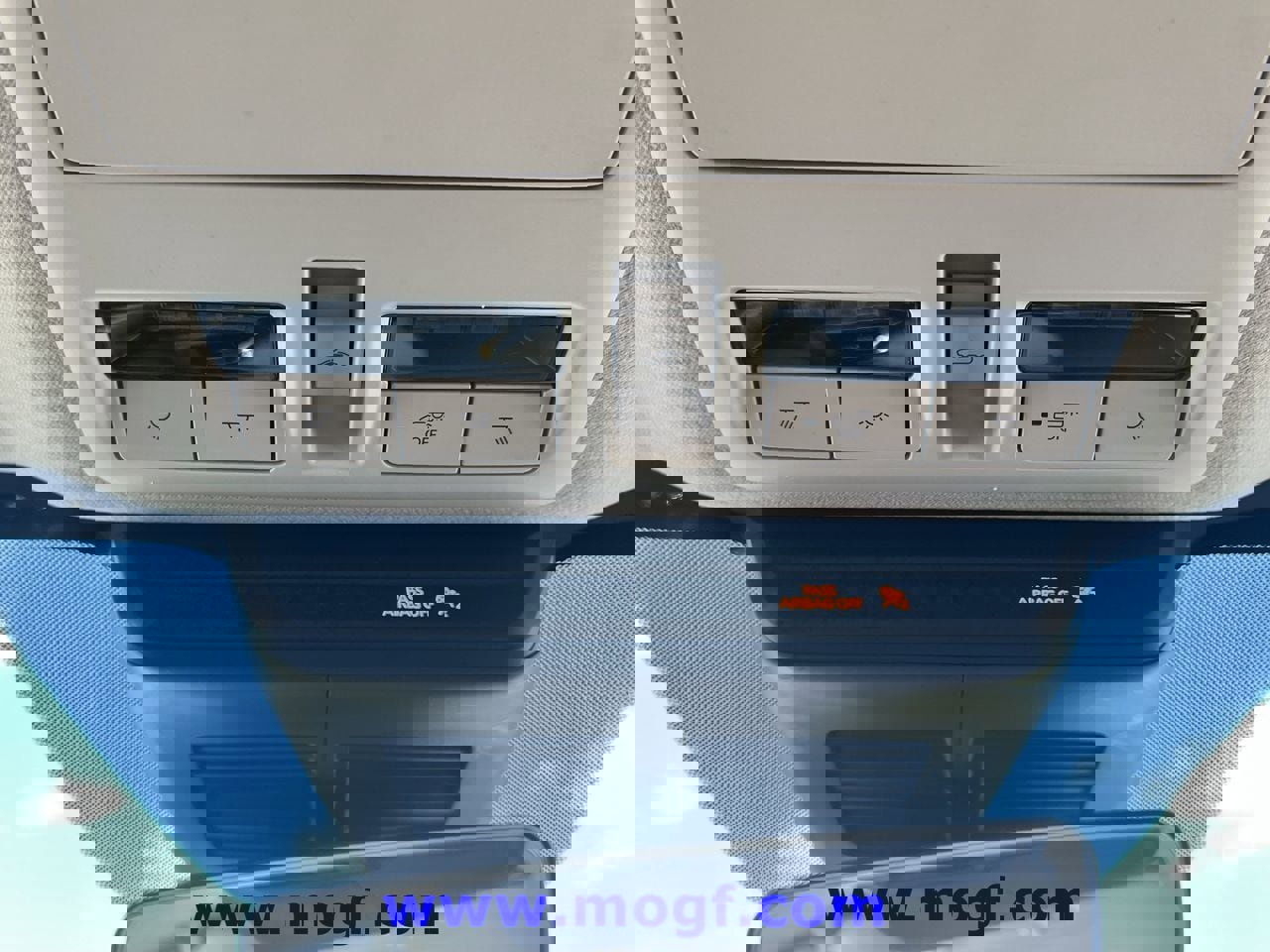 Used 2024 MAZDA CX-30 AWD 2.5 S w/ Premium Package image 17