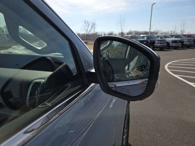 Certified 2025 Ford Expedition Active image 4