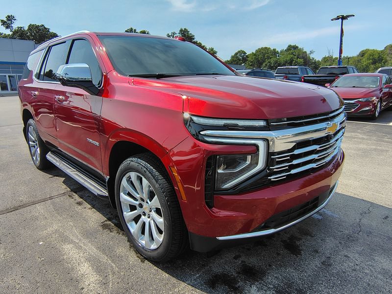 Used 2025 Chevrolet Tahoe Premier AWD/4WD image 3