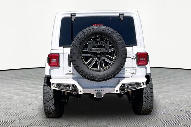 Used 2018 Jeep Wrangler Unlimited Sahara w/ Cold Weather Group image 6