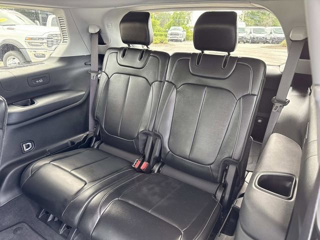 Used 2022 Jeep Grand Cherokee L Limited w/ Black Appearance Package RWD image 12