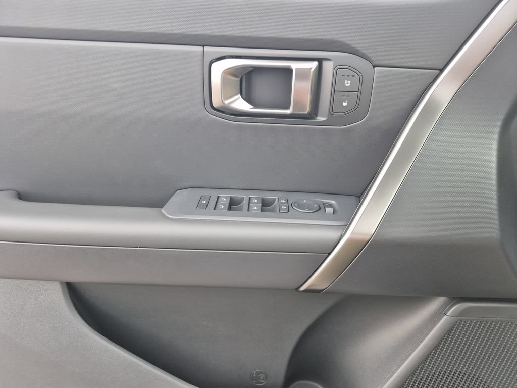 New 2027 Kia Seltos X-Line S w/ X-Line S Premium Package AWD/4WD image 32