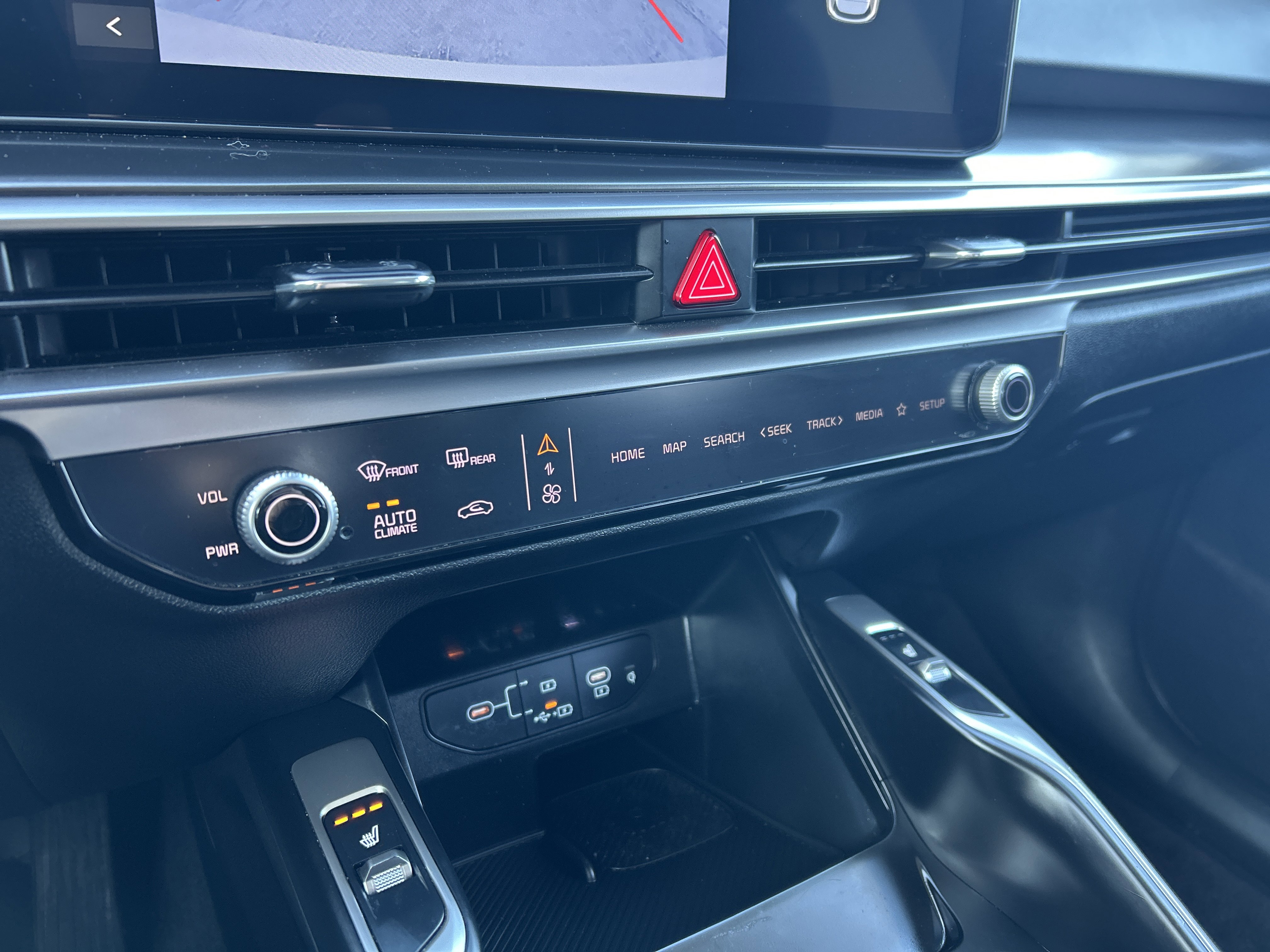 Used 2025 Kia Sorento S image 19