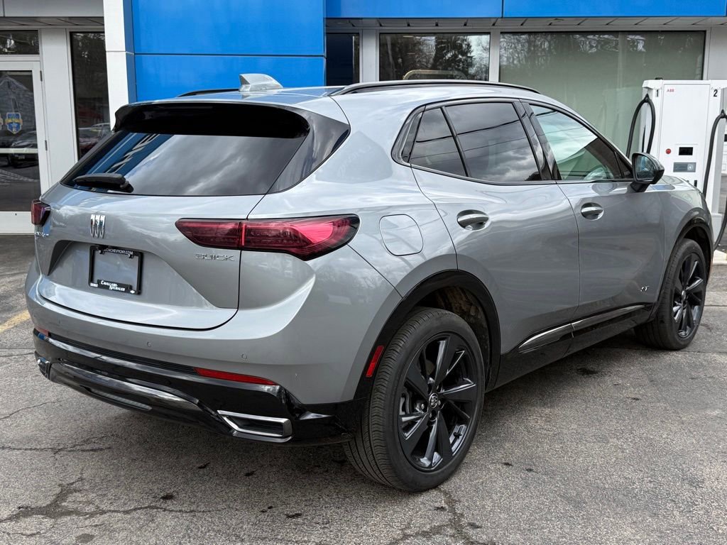 Used 2025 Buick Envision Sport Touring image 5