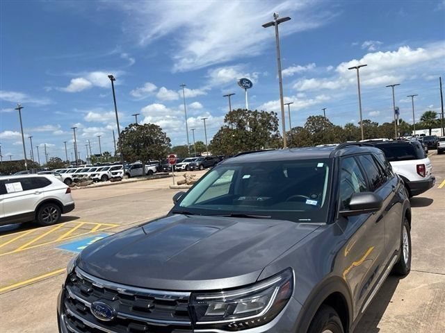Used 2025 Ford Explorer Active RWD image 8