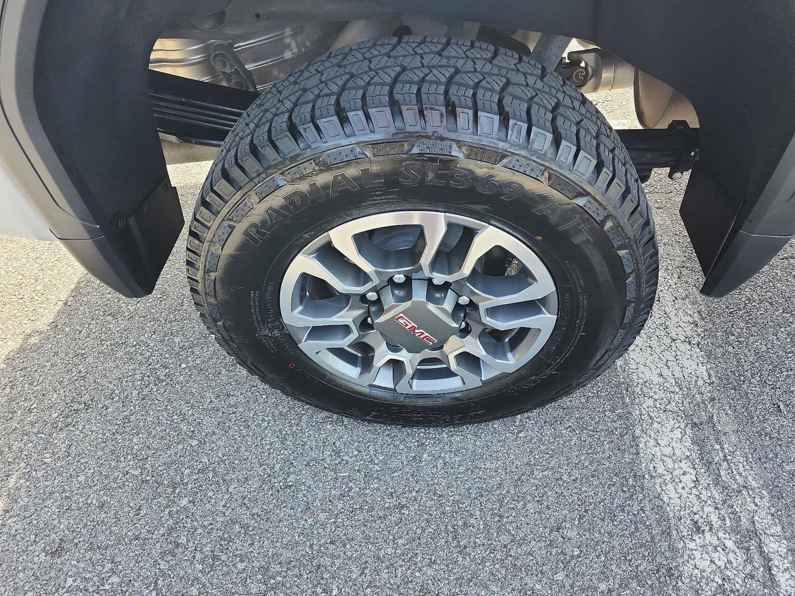 Used 2024 GMC Sierra 2500 SLT w/ SLT Convenience Package image 7