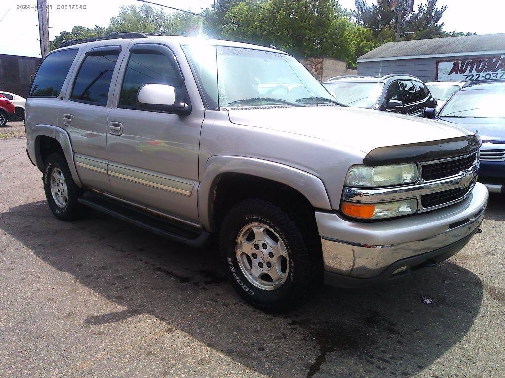 Used 2004 Chevrolet Tahoe LT w/ LT Preferred Equipment Group AWD/4WD image 1