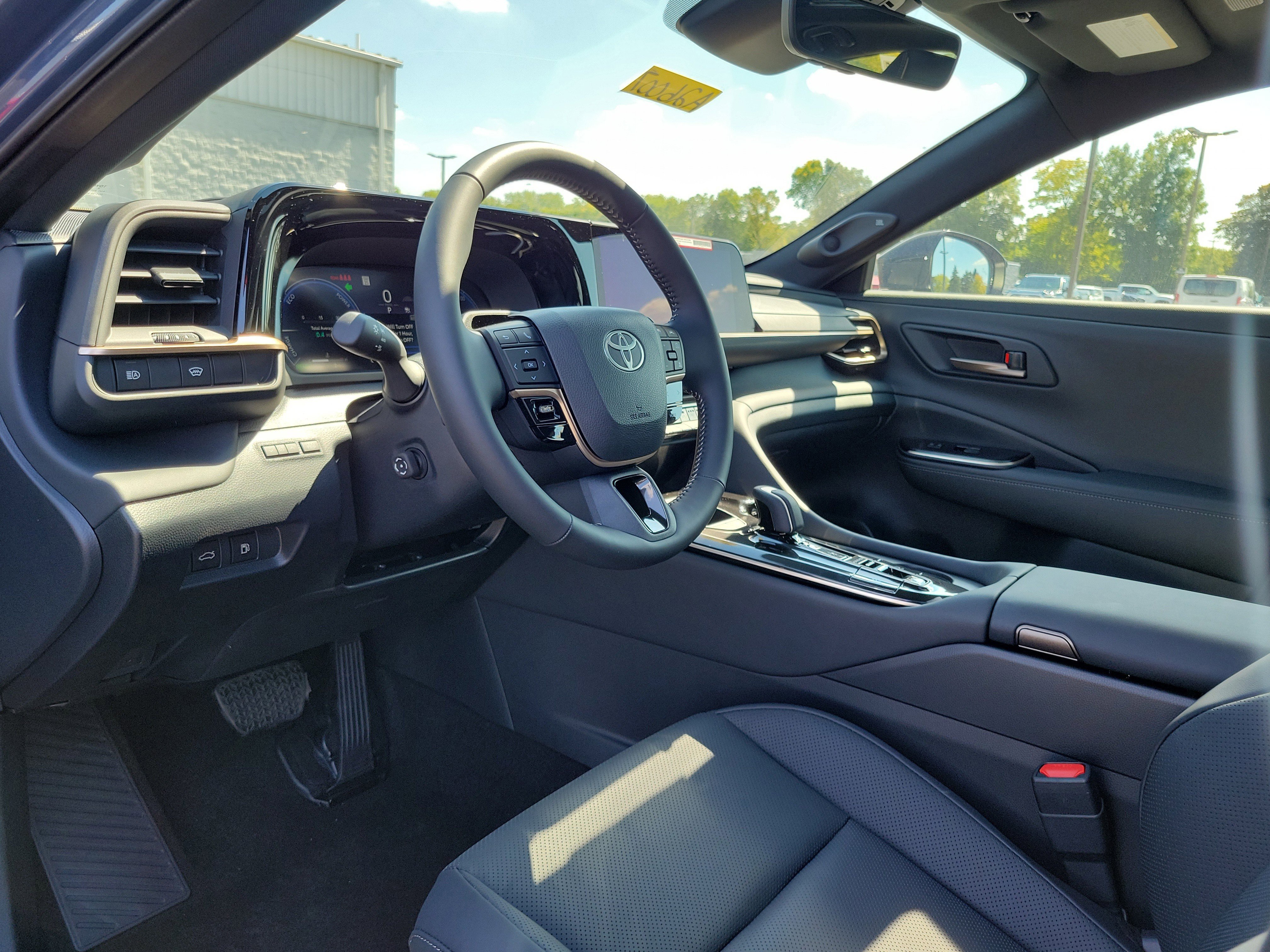 New 2026 Toyota Crown Platinum image 19