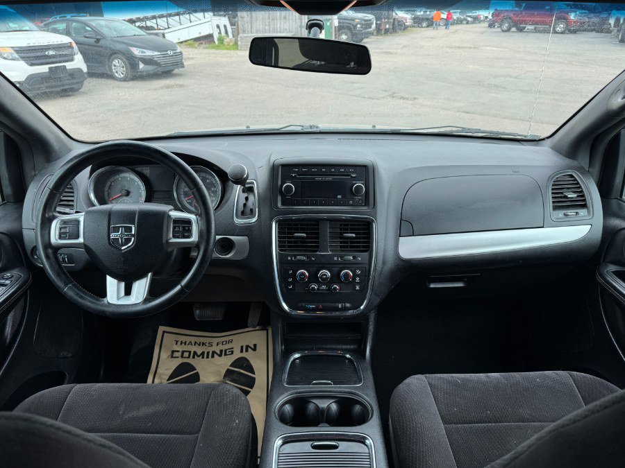 Used 2014 Dodge Grand Caravan SXT w/ Quick Order Package 29G SXT FWD image 22