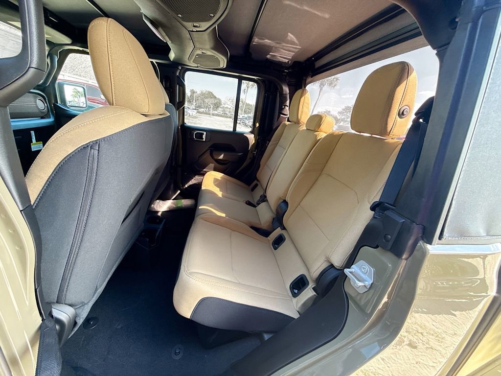 New 2026 Jeep Gladiator Willys AWD/4WD image 25