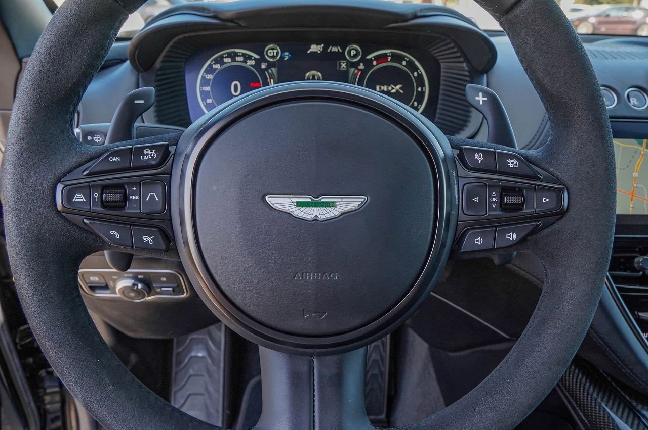 Used 2024 Aston Martin DBX 707 image 21